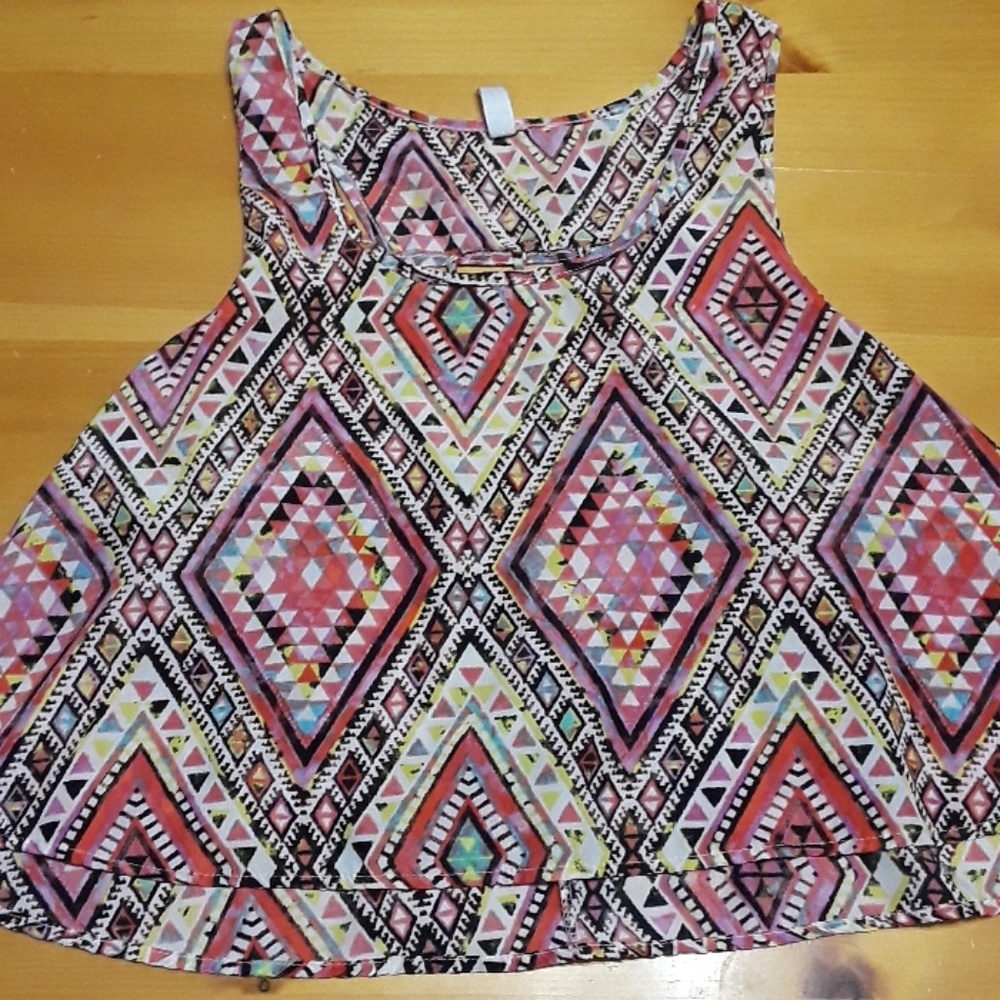 Crop top